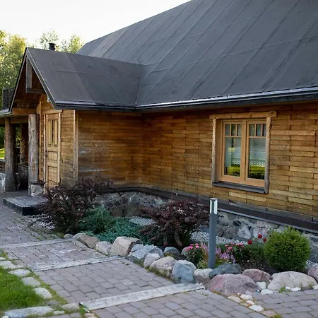 Erlendi Kodumajutus Holiday home